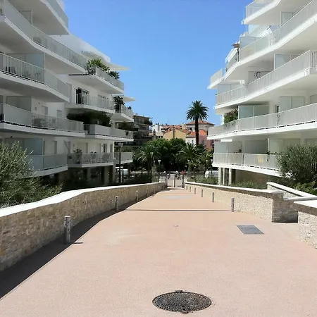 In Cannes, With Wonderful Mountain View, Terrace And Wifi - 500